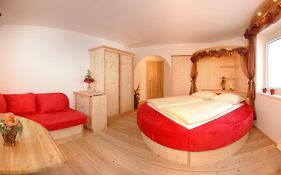 Bed & Breakfast Landhaus Strasser